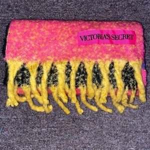 Victoria’s Secret scarf